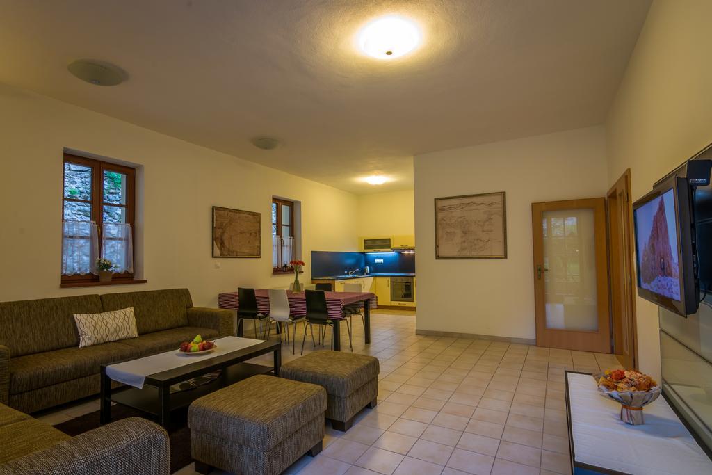 Apartmány Weissov Dom Banská Štiavnica Zimmer foto
